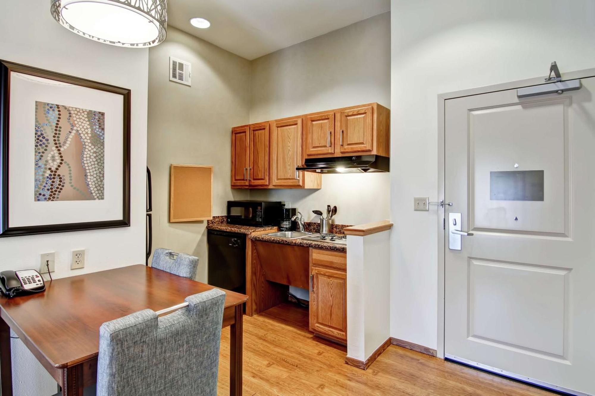 Homewood By Hilton City-west